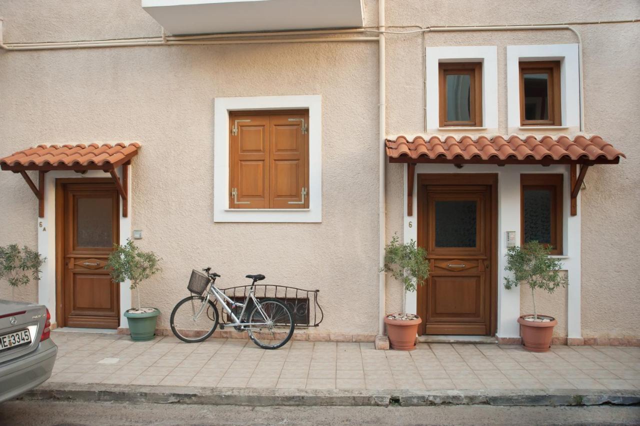 Athina Apartment Delphi Exterior foto