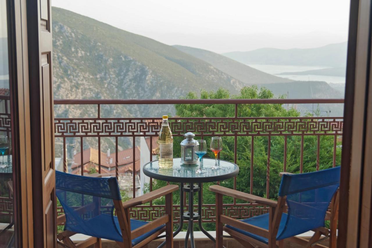 Athina Apartment Delphi Exterior foto